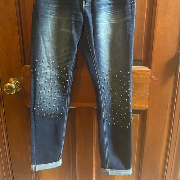 Juniors studded cropped jeans - Picture 1 of 4